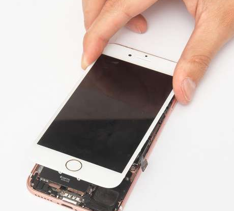 Заміна скла iPhone 7 Львів